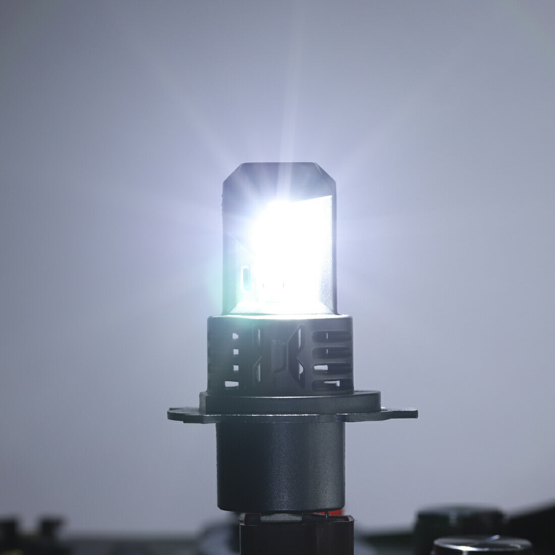 H4ヘッドライト専用LEDバルブ(take173)